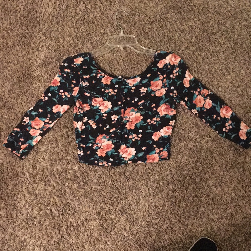Crop top